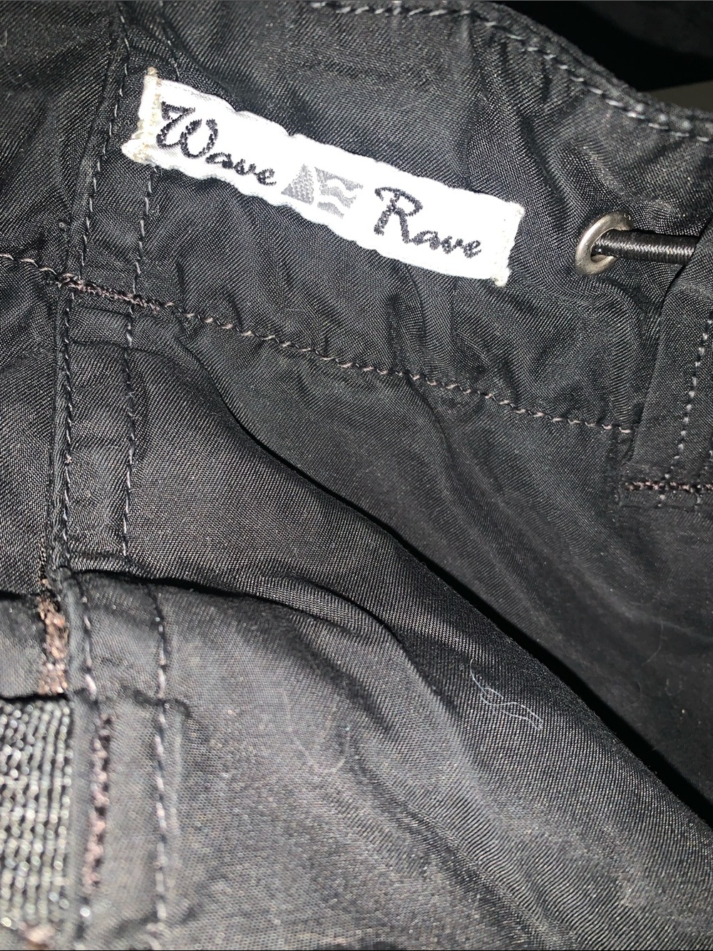 Men's Black Cargo Snow Utility Pants with Secure Pocketing & Inner Lining - Picture 10 of 11